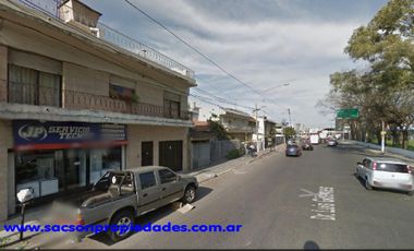 V582 Haedo Venta con Renta Local a la calle frente al Instituto de Haedo