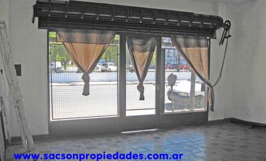 V582 Haedo Venta con Renta Local a la calle frente al Instituto de Haedo
