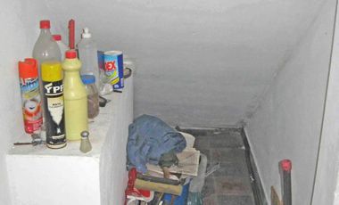 V582 Haedo Venta con Renta Local a la calle frente al Instituto de Haedo