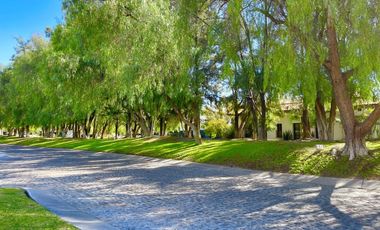 AL NORTE EN RANCHO SAN ANTONIO SUPER AMPLIA Y HERMOSA