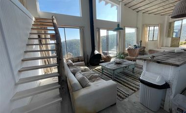 Condominio Costa dorada a orillas del mar