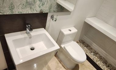 apartamento en venta en cristales. Cod V15507