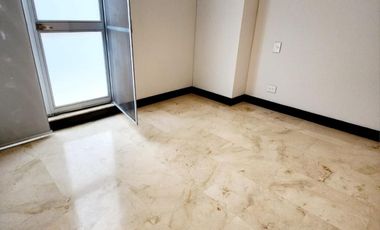 apartamento en venta en cristales. Cod V15507