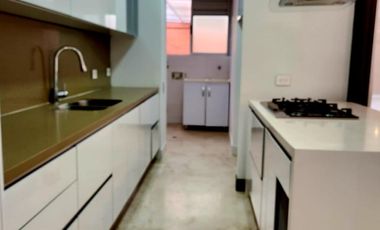 apartamento en venta en cristales. Cod V15507