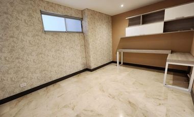 apartamento en venta en cristales. Cod V15507