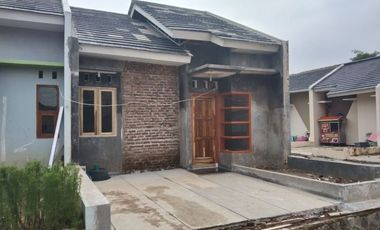 Rumah Nyaman dan Asri Murah di Cicalengka 5 Menit ke Stasiun Cicalengka Kini Bisa Anda Dapatkan dengan 275 juta-an Cash.