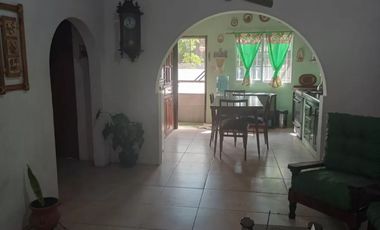 Casa con Departamento en venta en Mar del Tuyu