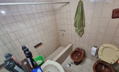 Casa PH en venta en Ramos Mejia Sur