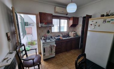 Casa PH en venta en Ramos Mejia Sur