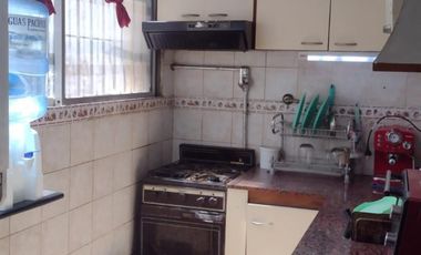 Casa, 4 Ambientes, Jardin, Buena Ubicacion