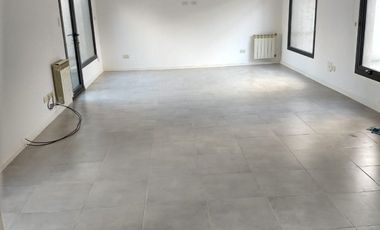 Venta - Chalet tres ambientes reciclado - Juan A Peña 7426