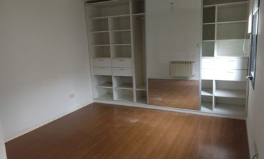 Venta - Chalet tres ambientes reciclado - Juan A Peña 7426