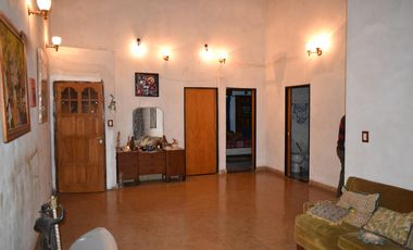 Excelente Chalet 5 amb - Lote 10x36