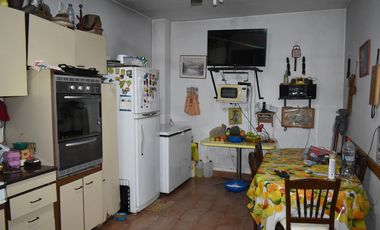 Excelente Chalet 5 amb - Lote 10x36