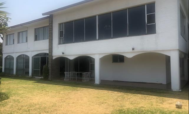 CASA EN VENTA EN BOSQUE DE LAS LOMAS