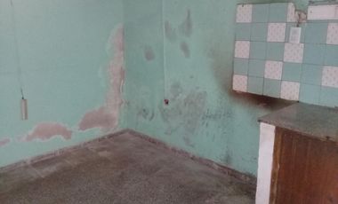 PH AL FRENTE CON ENTRADA DE AUTO.