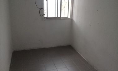 PH AL FRENTE CON ENTRADA DE AUTO.