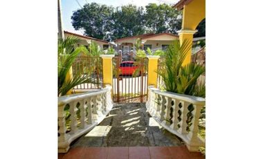 ALQUILER CASA BRISAS DEL GOLF