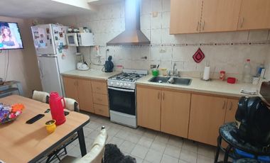 Dúplex en Venta en Villa Primera