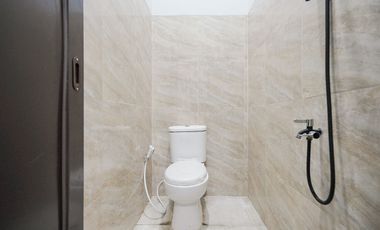 Rumah 3 Kamar SHM 6 Menit ke RS Taman Harapan Baru Hadap Timur J-38437