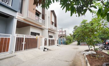 Rumah 3 Kamar SHM 6 Menit ke RS Taman Harapan Baru Hadap Timur J-38437