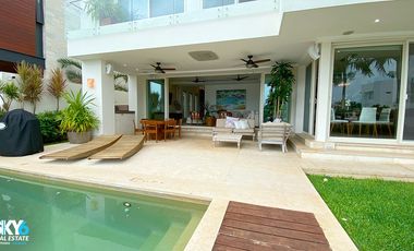 Residencia de Lujo en Puerto Cancún: Infinity Pool, Muelle Privado y Frente de Canal