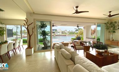 Residencia de Lujo en Puerto Cancún: Infinity Pool, Muelle Privado y Frente de Canal