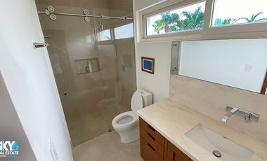 Residencia de Lujo en Puerto Cancún: Infinity Pool, Muelle Privado y Frente de Canal