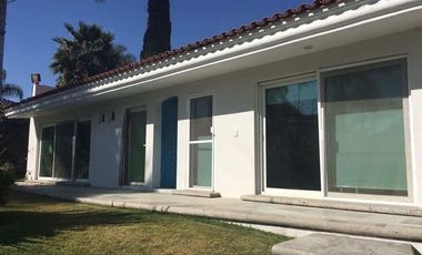 Hermosa casa en esquina en Santa Anita