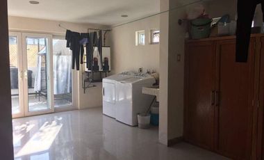 Hermosa casa en esquina en Santa Anita