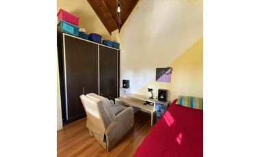 VENTA CHALET DE 5 AMB.C/ PARQUE, PISCINA, QUINCHO.SIERRA DE LOS PADRES