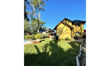 VENTA CHALET DE 5 AMB.C/ PARQUE, PISCINA, QUINCHO.SIERRA DE LOS PADRES