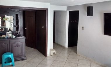 Departamento en PB a un paso de Eje 3 Ote, Metro y MB Apatlaco