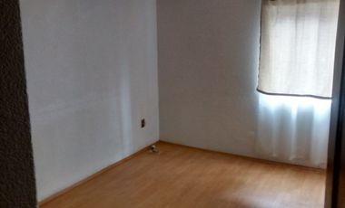 Departamento en PB a un paso de Eje 3 Ote, Metro y MB Apatlaco