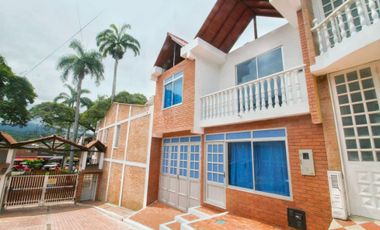 Maat vende Casa en conjunto-Villeta 157M2 $550Millones