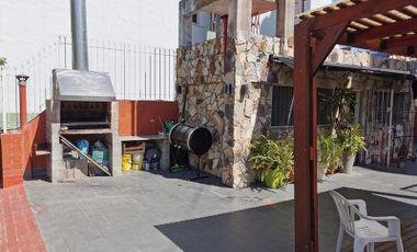 Casa de 6 ambientes en Venta en Villa crespo