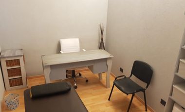 EXCELENTES CONSULTORIOS EN LOTE DE 8,8 x 30 mts.