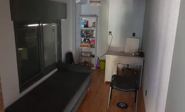 EXCELENTES CONSULTORIOS EN LOTE DE 8,8 x 30 mts.