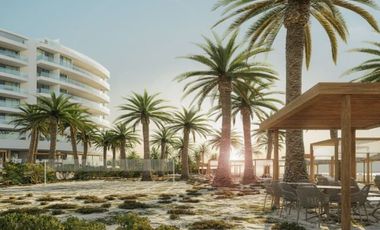 Condominio  con vista al mar, alberca, terraza en cada departamento, cuarto de l