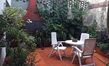 PH entrada independiente, 4 ambientes, 1 cuadra av Saenz.