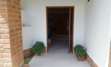 finca en venta en sector la leona. Cod V400610