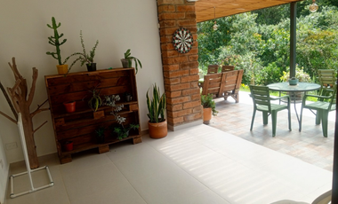 finca en venta en sector la leona. Cod V400610