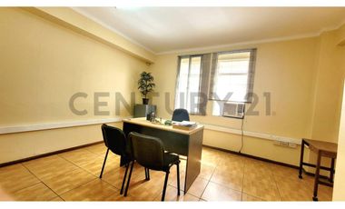 VENTA OFICINA CALLE SERRANO, METRO U. DE CHILE