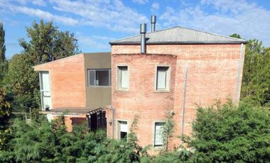 Hermosa casa en Barrio EL LUCERO....