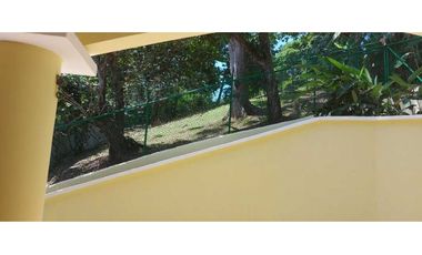 VENDO CASA EN ANCON  348 MTS