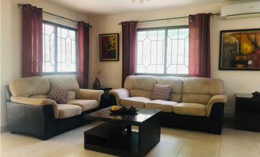VENDO CASA EN ANCON  348 MTS