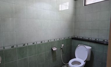 Gedung Komersial ex Showroom Cocok untuk Kantor di Sawah Besar Jakarta Pusat