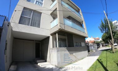 EXCELENTE DEPARTAMENTO DOS AMBIENTES