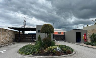 casa en venta en cajica. Cod V5176