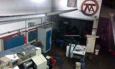 Galpon, deposito, en venta de 280 mt2 cubiertos en Remedios de escalada